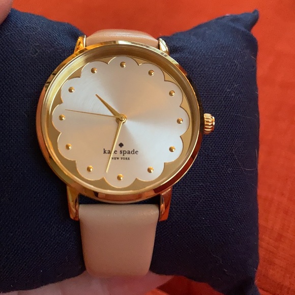 Kate Spade watch - Picture 2 of 4